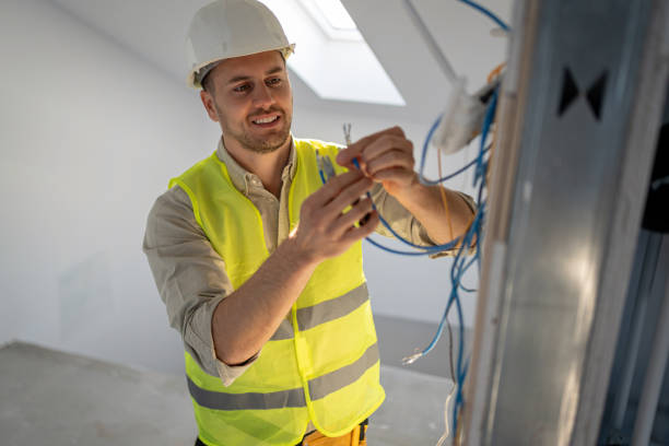 Best Licensed Electrician  in Hallsville, MO